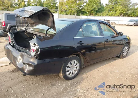 2005 Toyota Camry Le z USA, uszkodzony, nr VIN 4T1BE32K85U414066